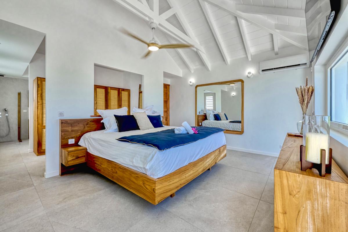 14.Location villa de luxe piscine vue mer Ste Anne Guadeloupe_Suite Master